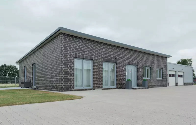 Neubau eines Betriebsgebäudes